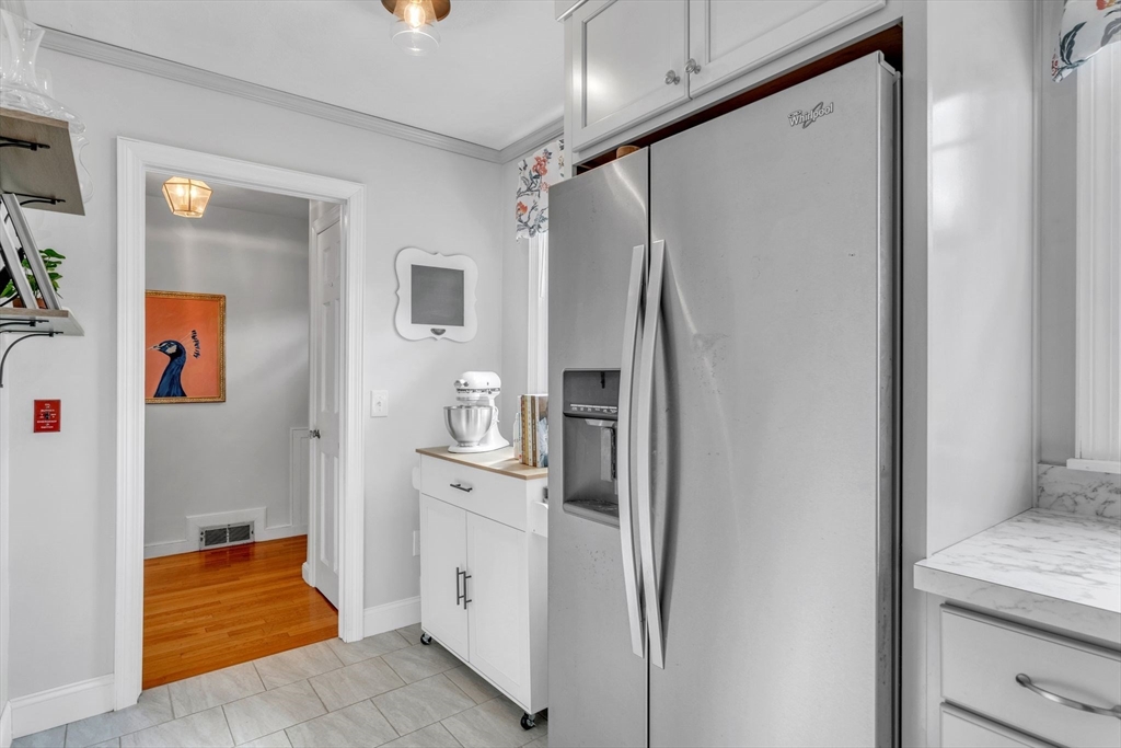 158 Falmouth Road West Springfield, MA 01089 - Photo 11 of 42 Gallery Image 11