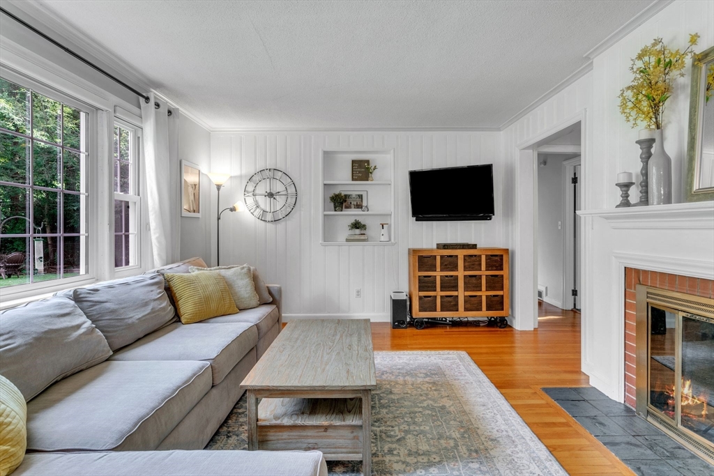 158 Falmouth Road West Springfield, MA 01089 - Photo 20 of 42 Gallery Image 20