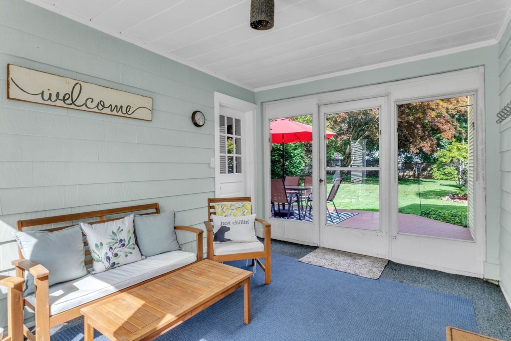 158 Falmouth Road West Springfield, MA 01089 - Photo 3 of 42 Gallery Image 3