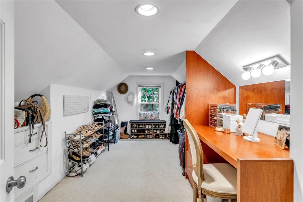 158 Falmouth Road West Springfield, MA 01089 - Photo 32 of 42 Gallery Image 32