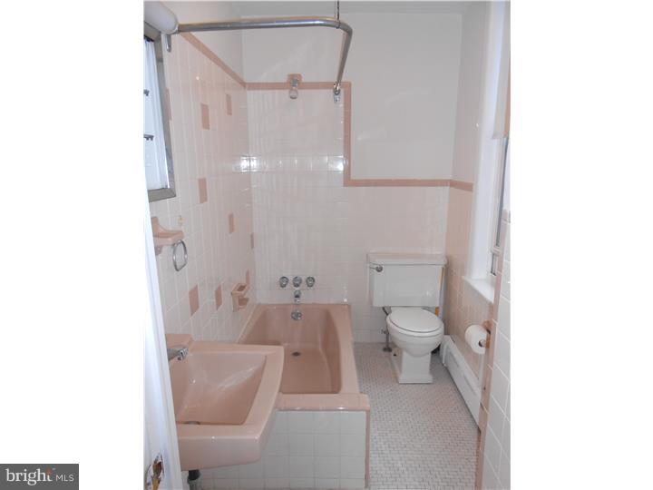 1934 South 13th Street, Unit 2F Philadelphia, PA 19148 - Photo 2 of 5