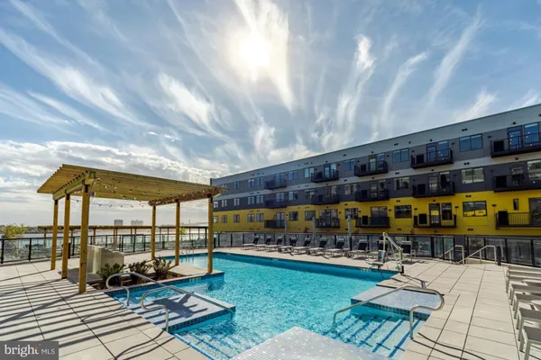 $3,245 | 503-29 North Columbus Boulevard, Unit 1237, Philadelphia, PA 19123