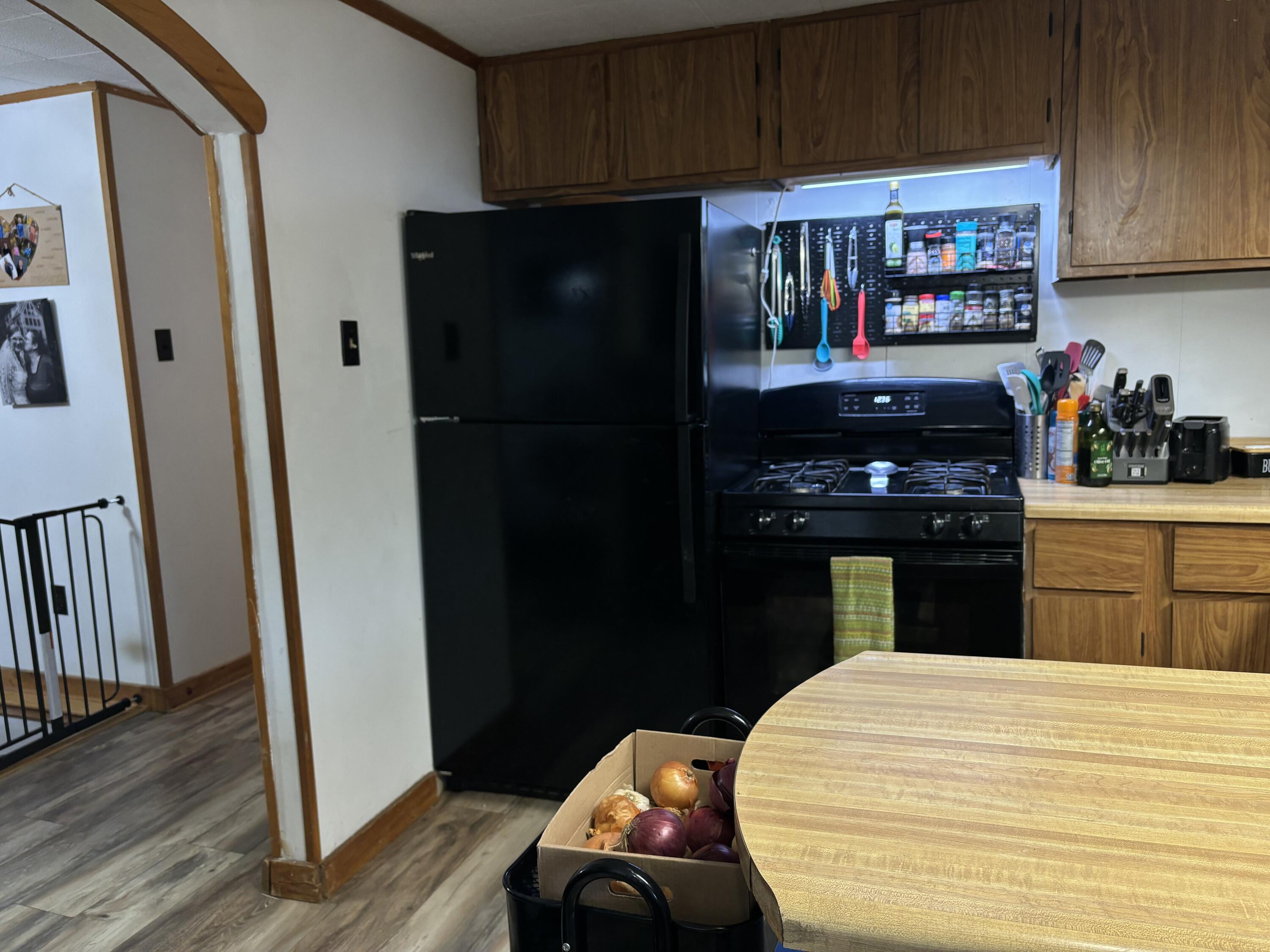115 North Searsport Road Frankfort, ME 04438 - Photo 10 of 22 Kitchen