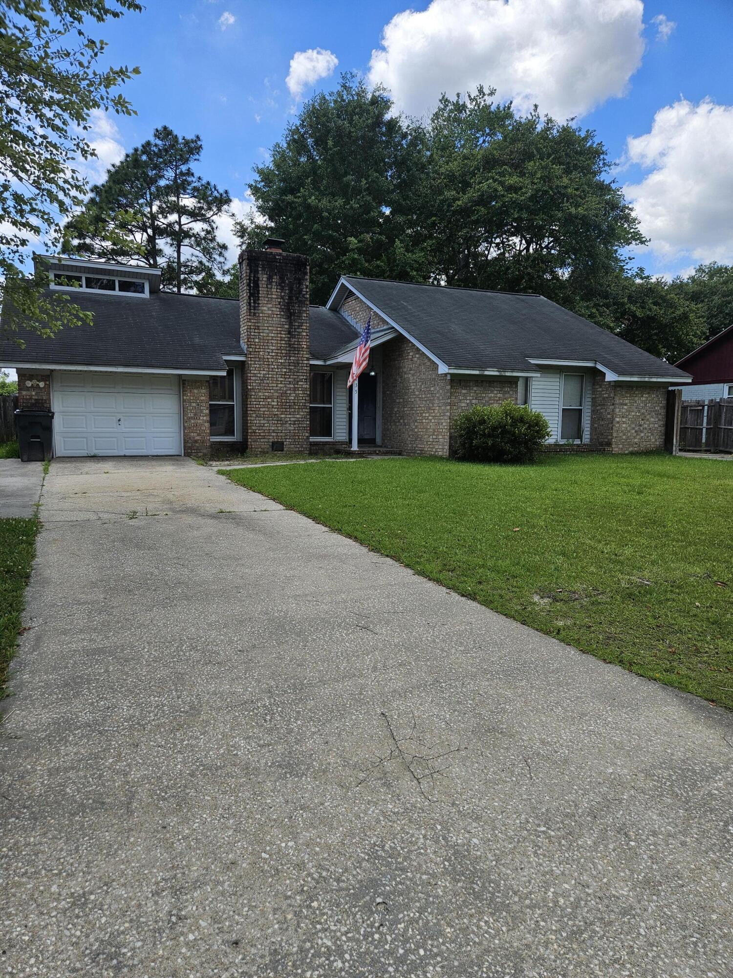 135 James Road Summerville, SC 29486 - Photo 1 of 17 20240516_140651