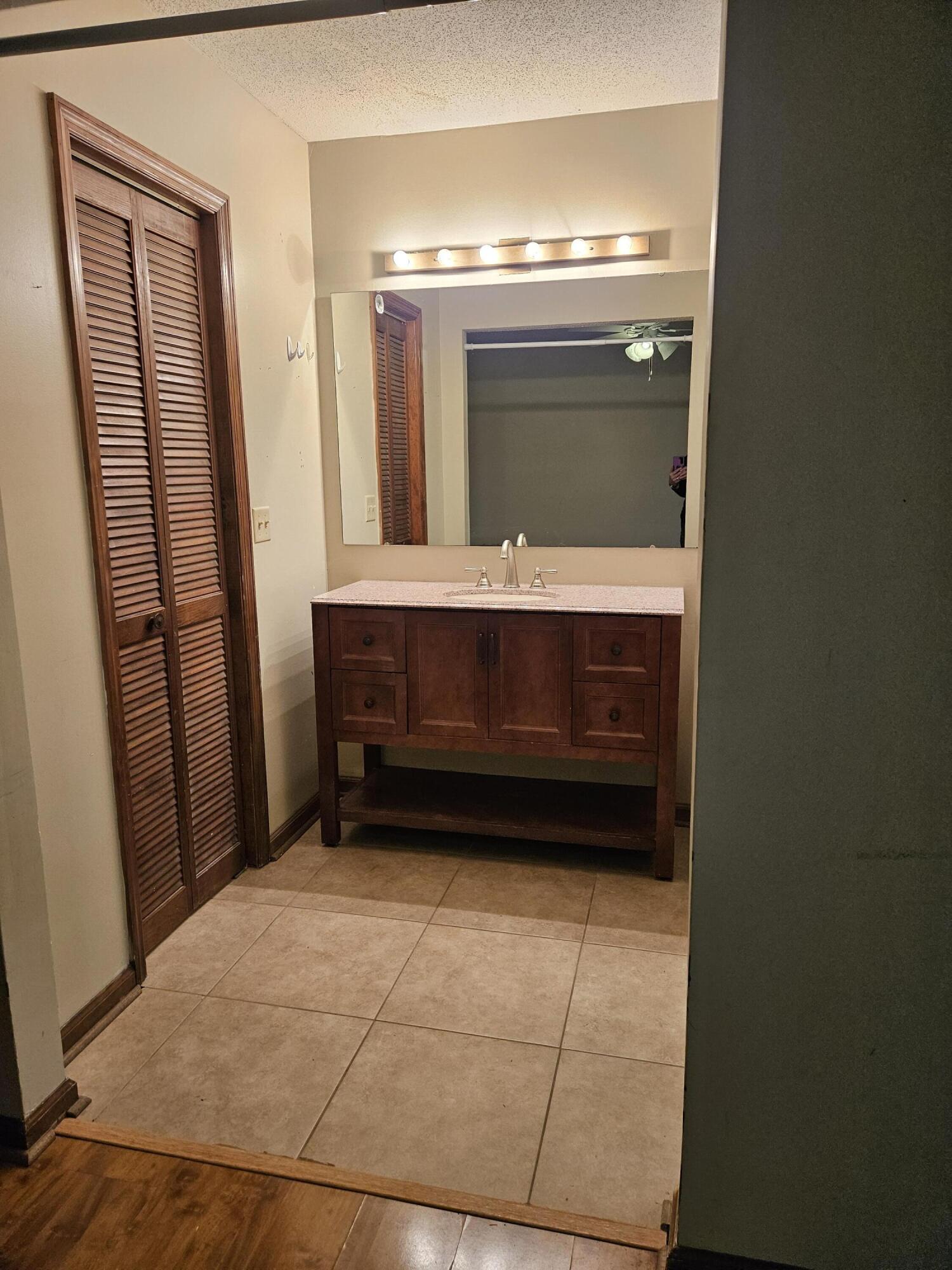 135 James Road Summerville, SC 29486 - Photo 12 of 17 20240516_135050