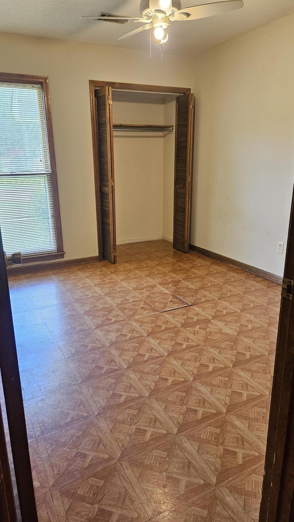 135 James Road Summerville, SC 29486 - Photo 8 of 17 20240516_135733