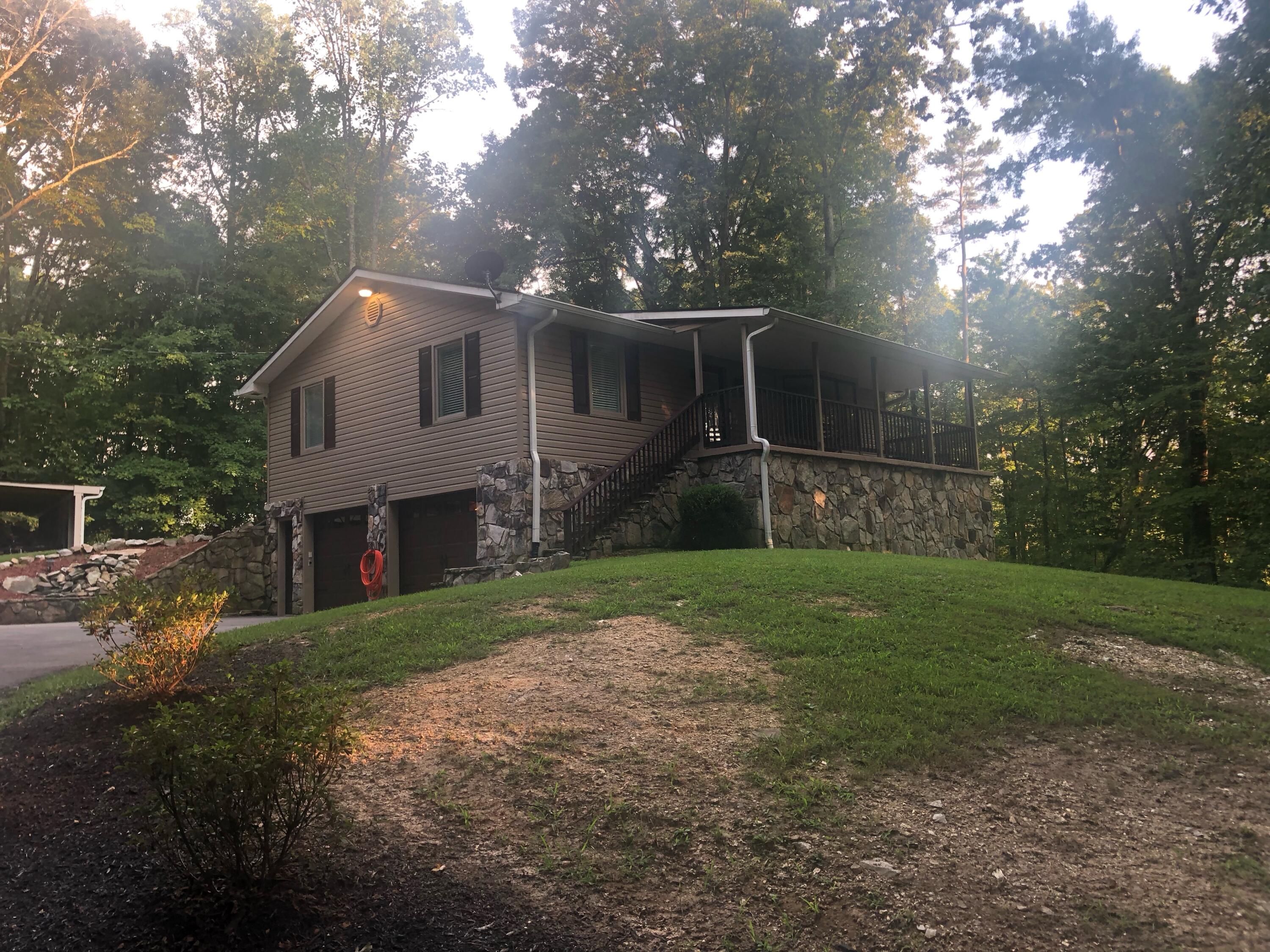 457 Black Oak Road Clinton, TN 37716 - Photo 1 of 2 A519C748-9721-4271-B433-1D250170BAAA