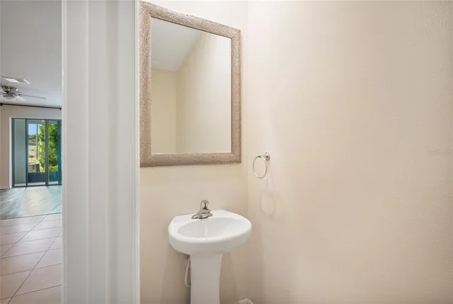 $2,050 | 8619 Falling Blue Place, Riverview, FL 33578