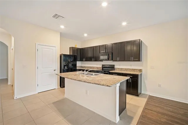 $2,050 | 8619 Falling Blue Place, Riverview, FL 33578