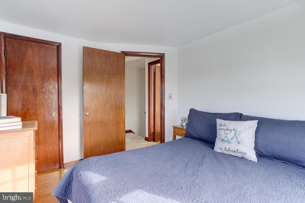 5506 Park Road Baltimore, MD 21225 - Photo 25 of 37 3rd Bedroom-upper level