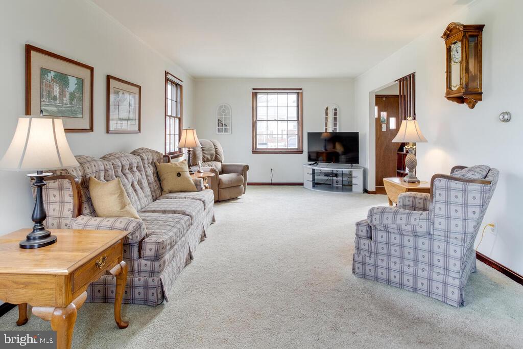 5506 Park Road Baltimore, MD 21225 - Photo 6 of 37