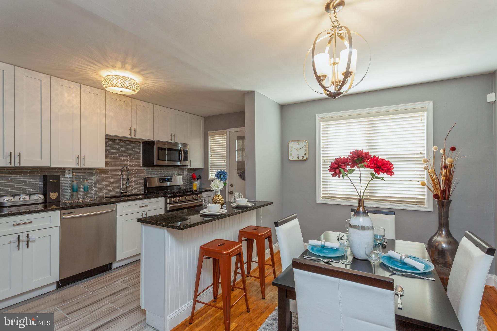 1028 Stamford Road Baltimore, MD 21229 - Photo 11 of 48 Open concept kitchen and dining.
