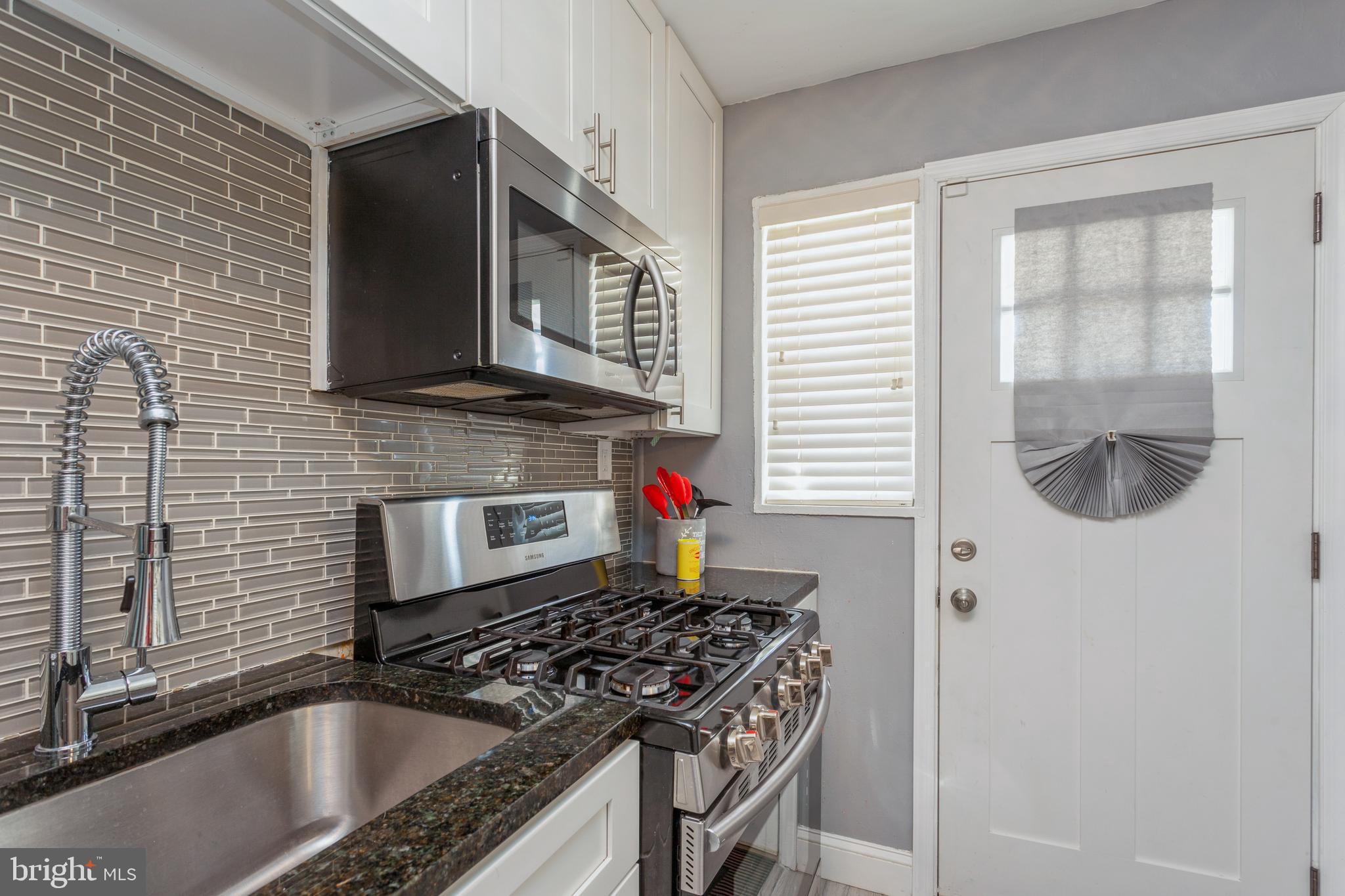 1028 Stamford Road Baltimore, MD 21229 - Photo 14 of 48 Gallery Image 14