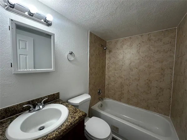 $1,995 | 1400 Northeast 56th Street, Unit 103, Fort Lauderdale, FL 33334