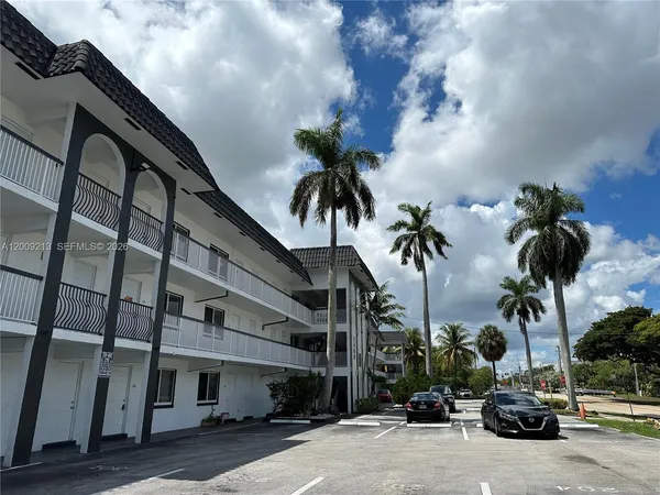 $1,995 | 1400 Northeast 56th Street, Unit 103, Fort Lauderdale, FL 33334