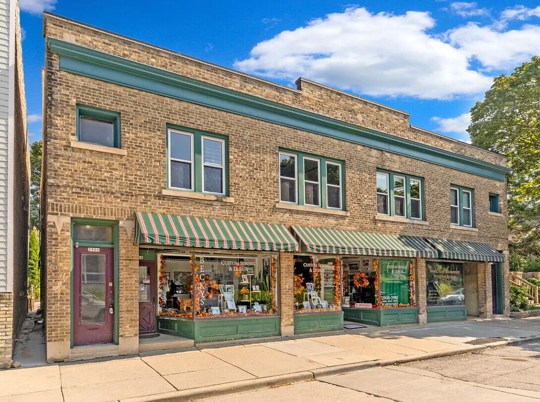 Prime Bay View Location!