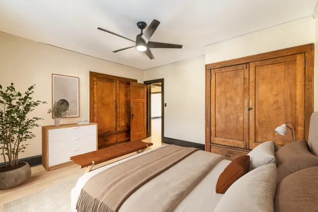 $2,000 | 2906 South Delaware Avenue, Milwaukee, WI 53207