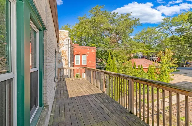 $2,000 | 2906 South Delaware Avenue, Milwaukee, WI 53207