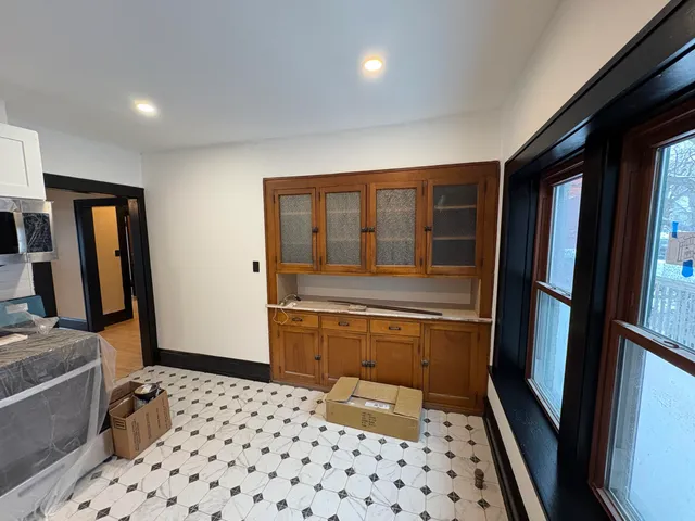 $2,000 | 2906 South Delaware Avenue, Milwaukee, WI 53207