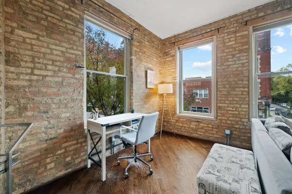 $560,000 | 1855 North Damen Avenue, Unit 2S, Chicago, IL 60622