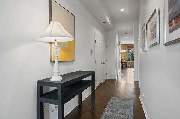 $560,000 | 1855 North Damen Avenue, Unit 2S, Chicago, IL 60622