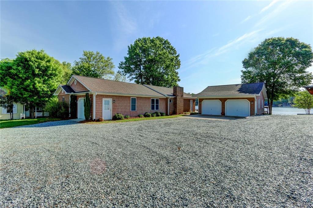 803 Riverside Drive Lexington, NC 27292 - Photo 4 of 30 Gallery Image 4