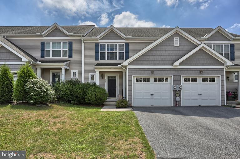 512 Fox Ridge Lane Lebanon, PA 17042 - Photo 3 of 36 Gallery Image 3