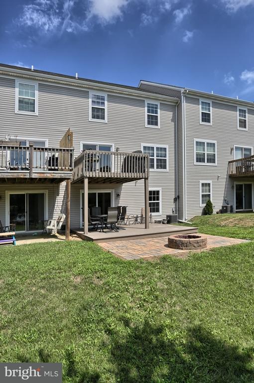 512 Fox Ridge Lane Lebanon, PA 17042 - Photo 7 of 36 Gallery Image 7