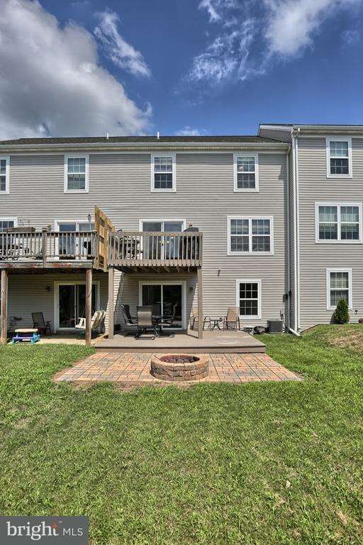 512 Fox Ridge Lane Lebanon, PA 17042 - Photo 8 of 36 Gallery Image 8