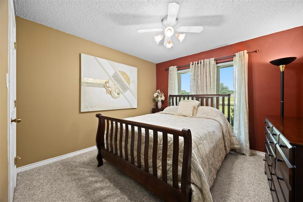 5610 Springbrook Drive Midlothian, TX 76065 - Photo 17 of 39 Guest bedroom #1