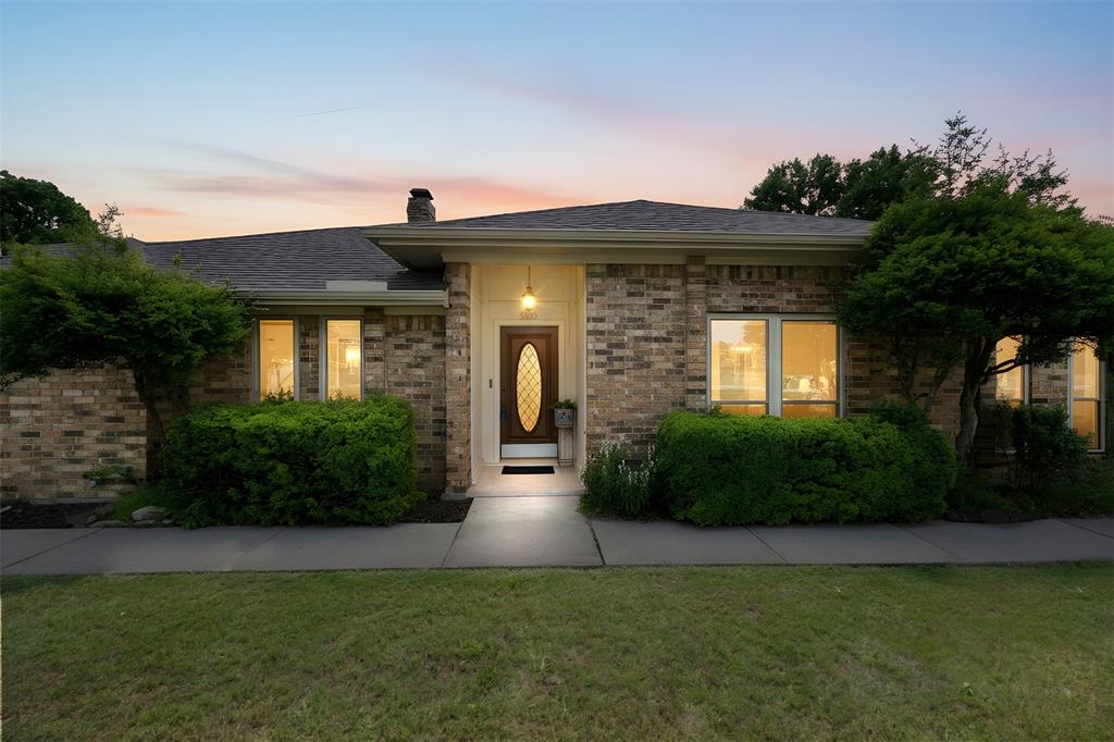 5610 Springbrook Drive Midlothian, TX 76065 - Photo 2 of 39 Welcome Home!