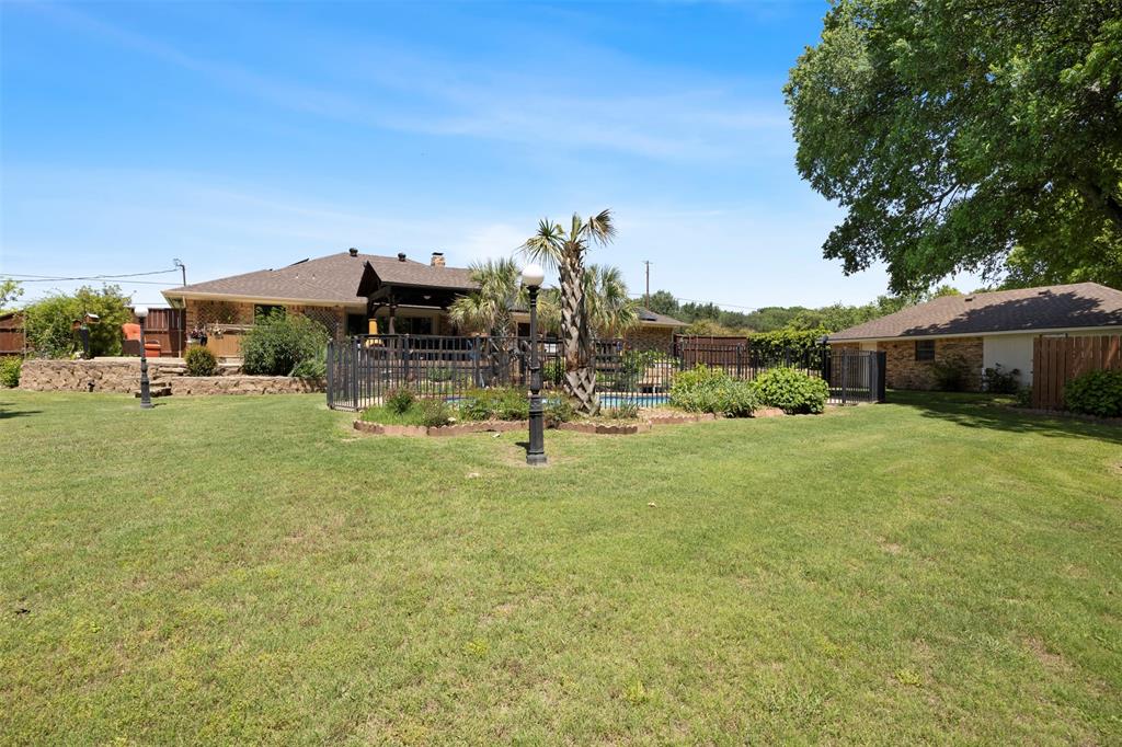 5610 Springbrook Drive Midlothian, TX 76065 - Photo 32 of 39
