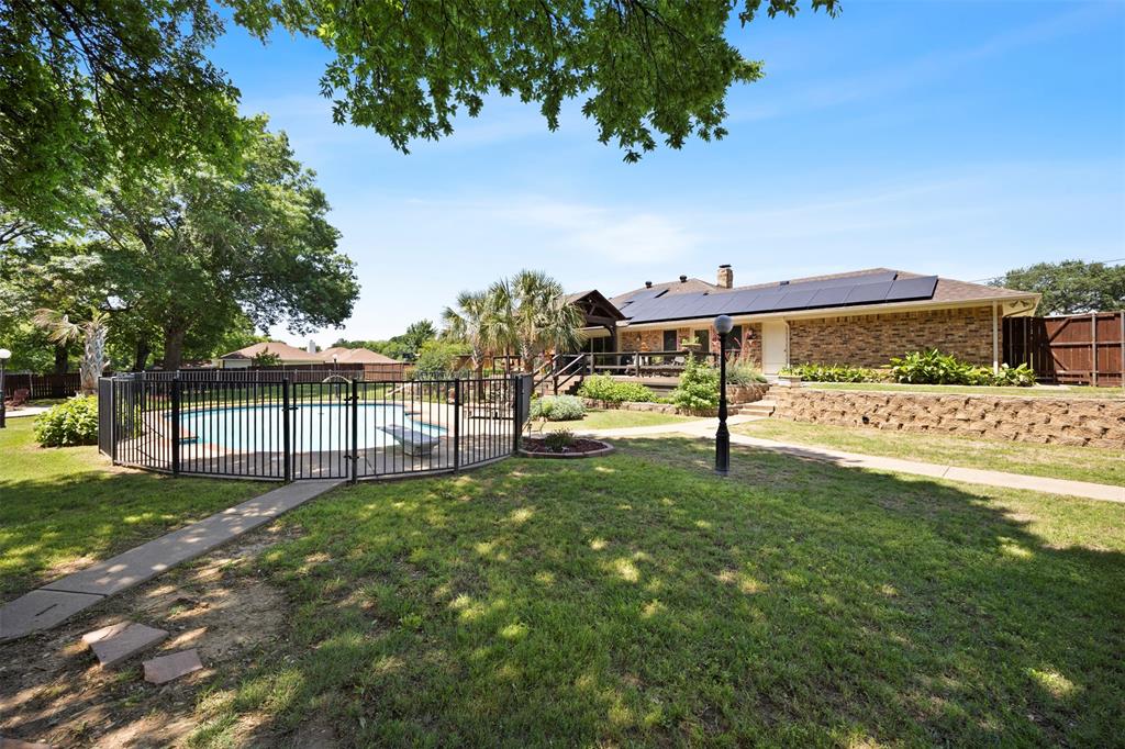 5610 Springbrook Drive Midlothian, TX 76065 - Photo 33 of 39 What else could you ask for?