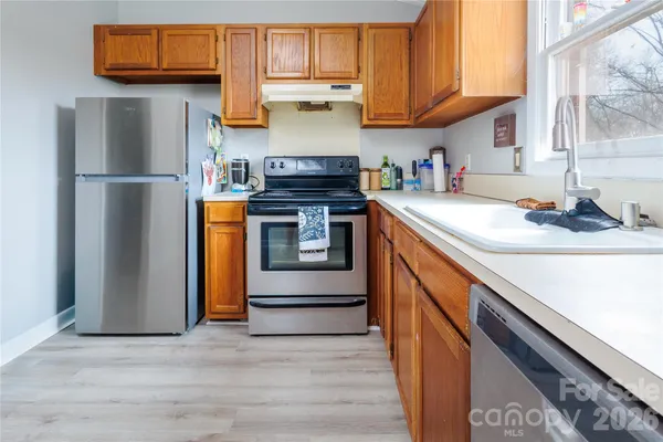 $140,000 | 1300 Larchmont Place, Unit 810, Salisbury, NC 28144