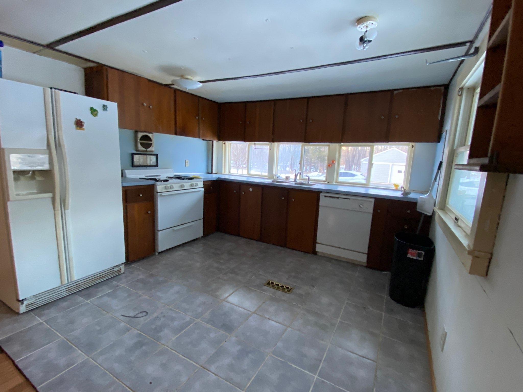 33 Johnson Road Deering, NH 03244 - Photo 3 of 10 Gallery Image 3