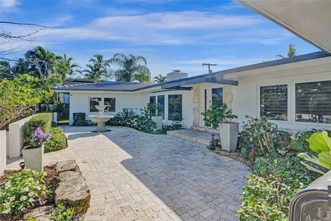 $1,550,000 | 2740 Northeast 29th Street, Fort Lauderdale, FL 33306