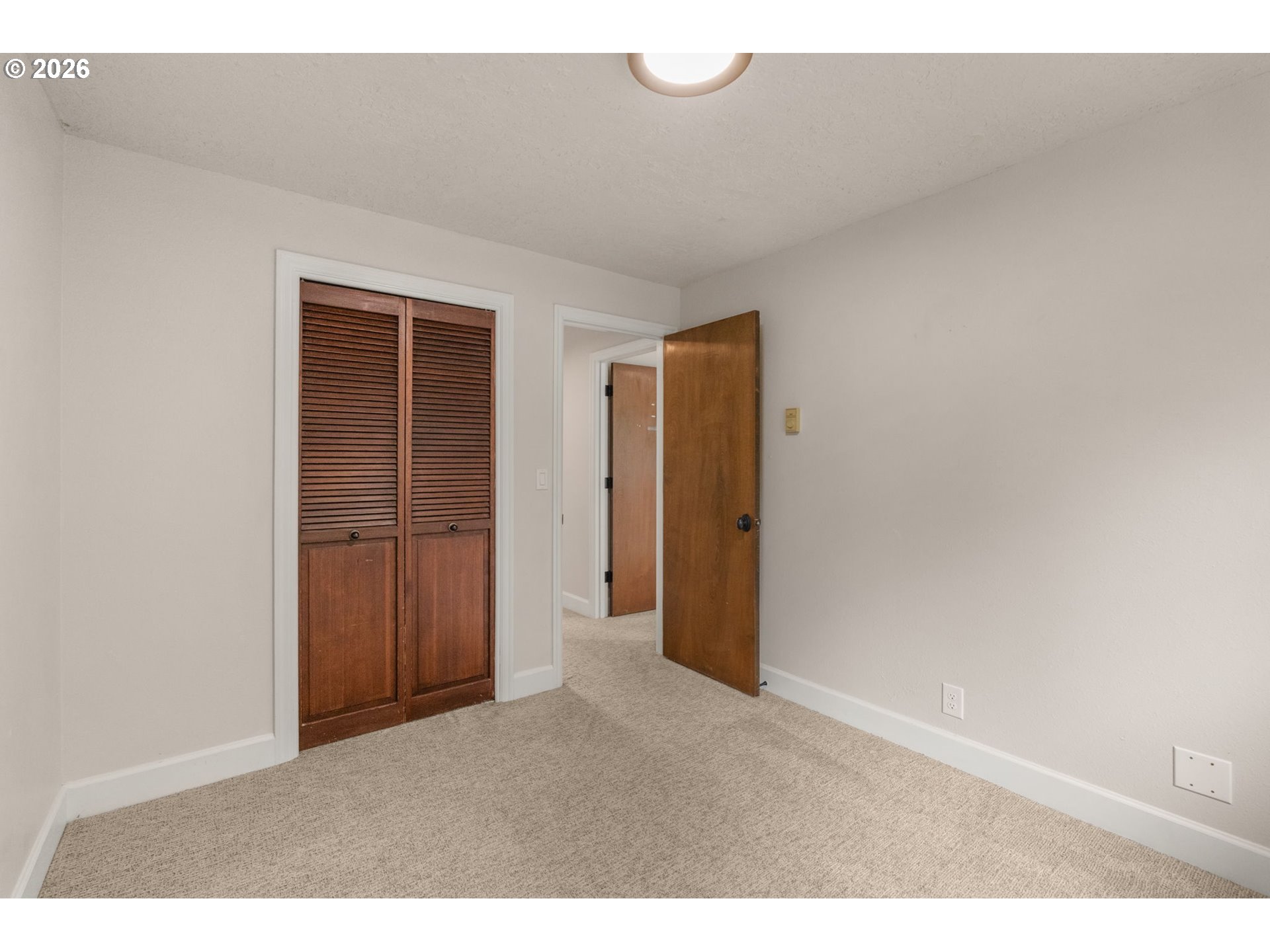 1995 Greiner Street Eugene, OR 97405 - Photo 28 of 39 a view of an empty room with closet area
