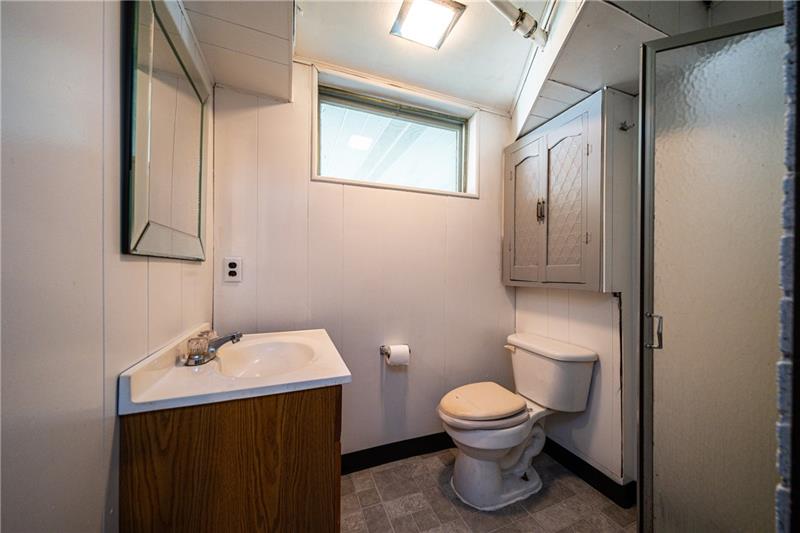 2086 Maratta Road Aliquippa, PA 15001 - Photo 17 of 25 Gallery Image 17