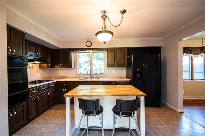 2086 Maratta Road Aliquippa, PA 15001 - Photo 5 of 25 Gallery Image 5