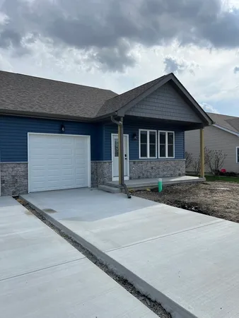 $282,000 | 929 Covey Lane, Unit B, Coal City, IL 60416