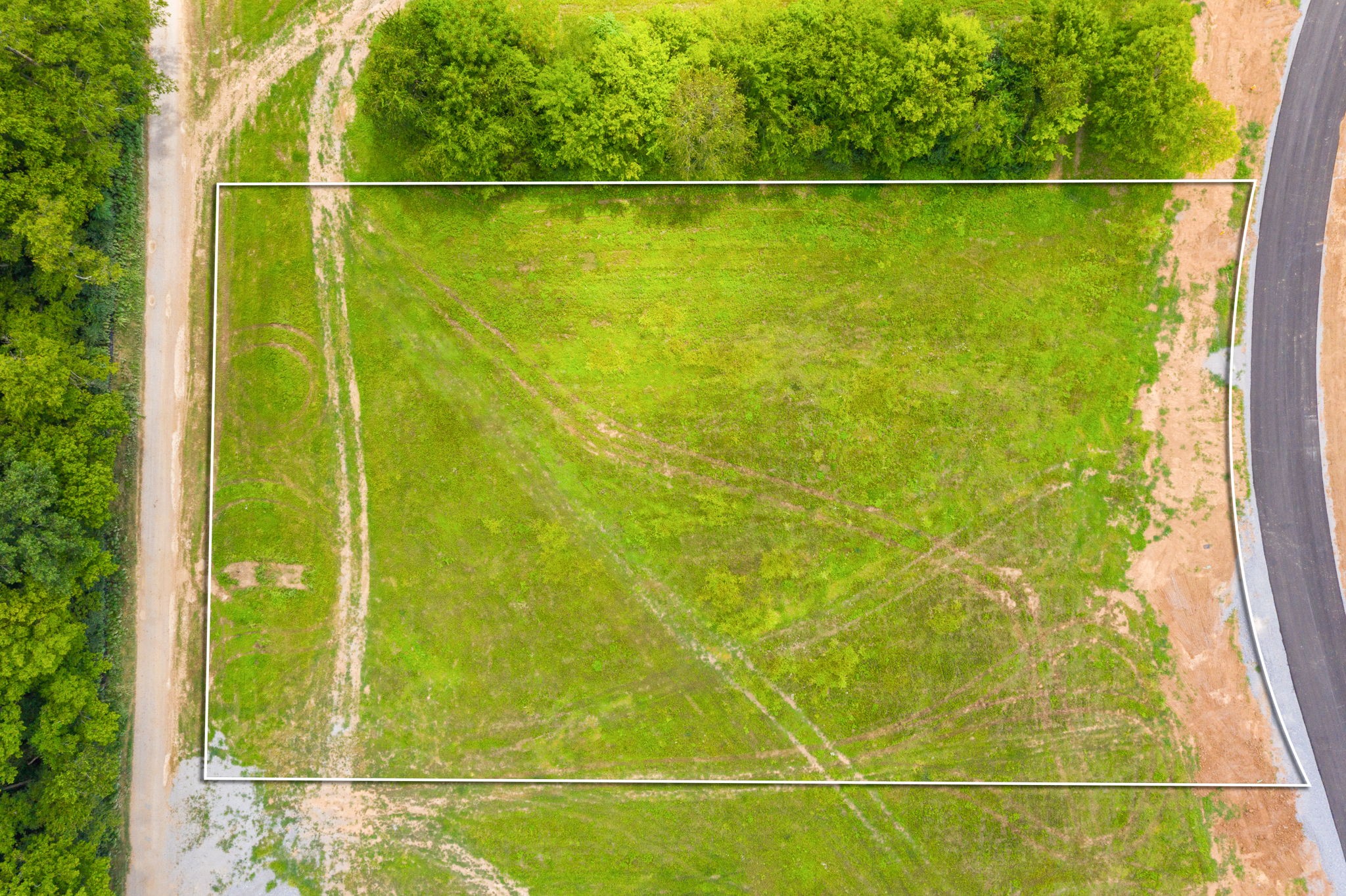 3410 Overhill Gardens Franklin, TN 37064 - Photo 12 of 21 a view of a bathroom with a sink