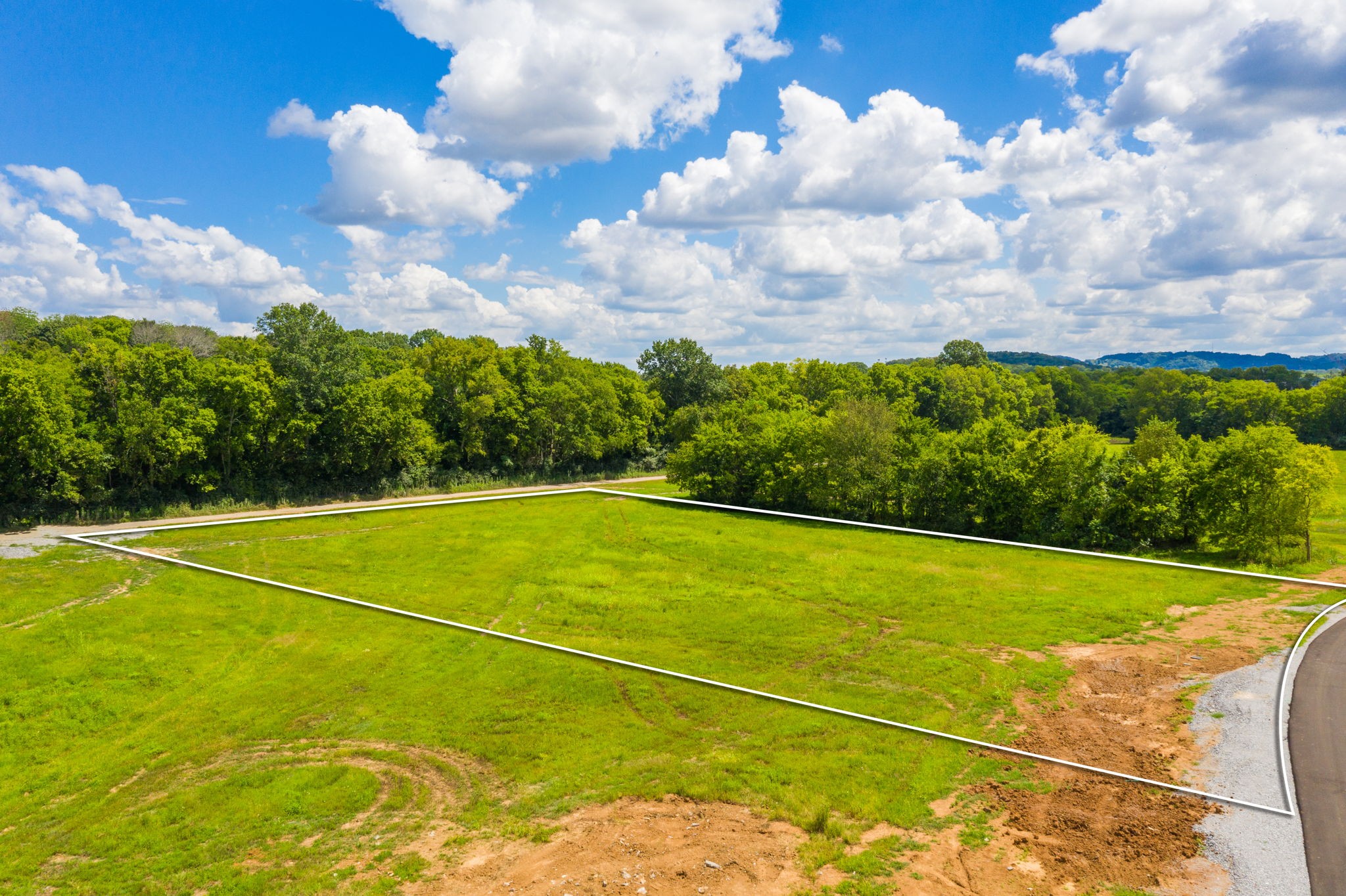 3410 Overhill Gardens Franklin, TN 37064 - Photo 15 of 21 a view of a indoor basketball court