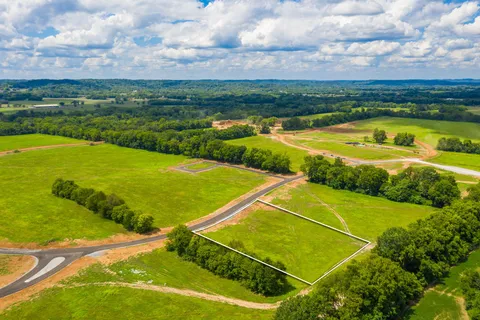 a view of a tennis court