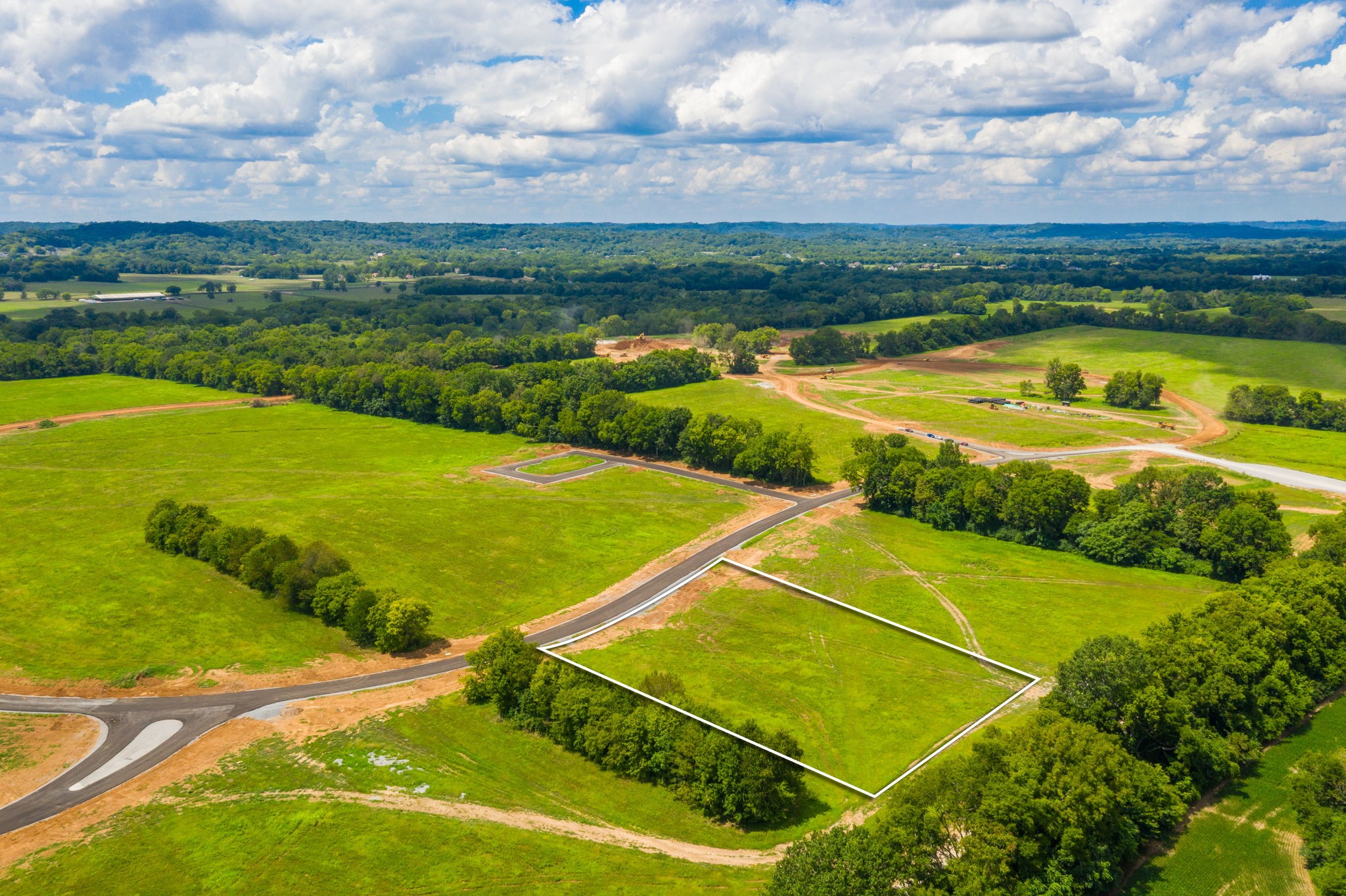 3410 Overhill Gardens Franklin, TN 37064 - Photo 2 of 21 a view of a tennis court