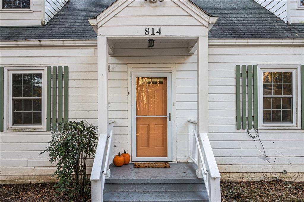 814 Jolly Avenue South Clarkston, GA 30021 - Photo 4 of 33