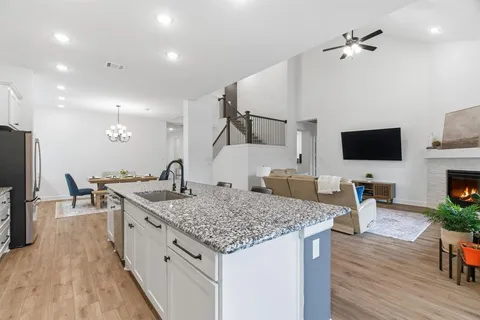 $900,000 | 2024 Gathering Trail, Argyle, TX 76226