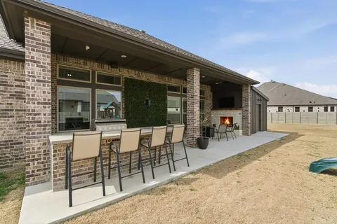 $900,000 | 2024 Gathering Trail, Argyle, TX 76226