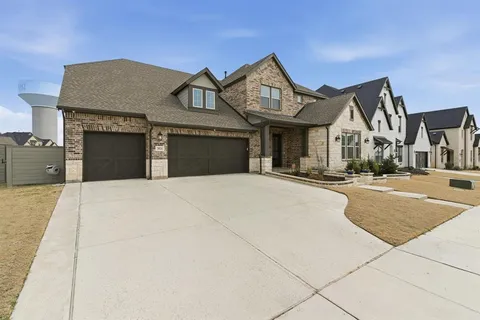 $900,000 | 2024 Gathering Trail, Argyle, TX 76226