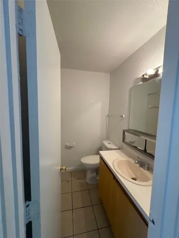 $725 | 7201 Hallshire Drive, Unit 233, Houston, TX 77016