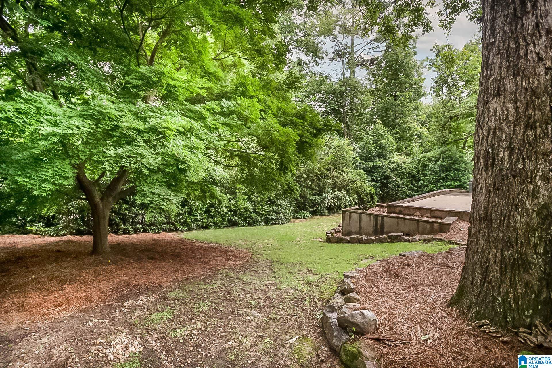 121 Peachtree Road Birmingham, AL 35213 - Photo 33 of 37
